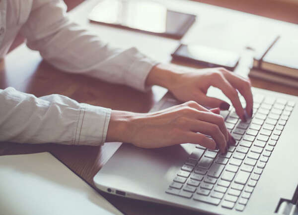 Dobry tekst na stronę internetową, warto inwestować w copywriting?